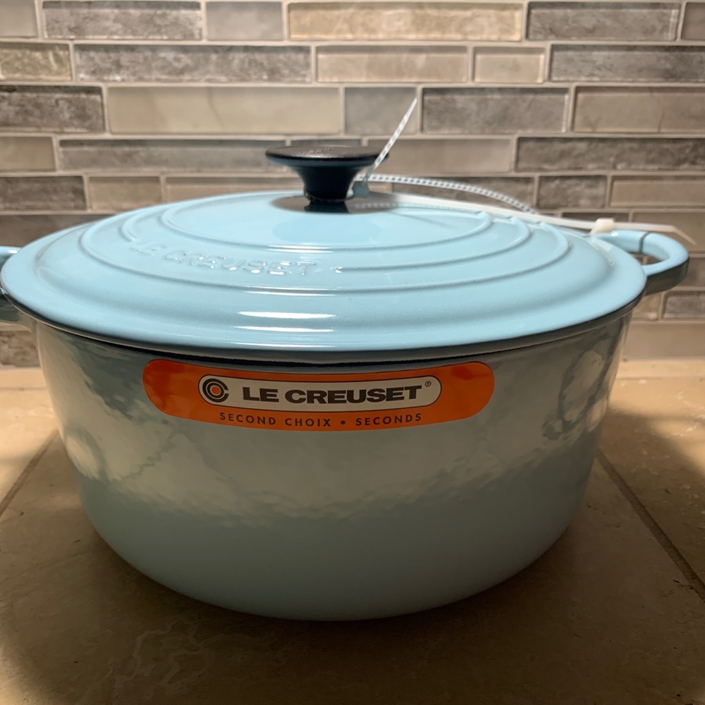 Le Creuset Signature Enameled Cast Iron Round Dutch Oven 5.5 Qt Blue 26 NWB
